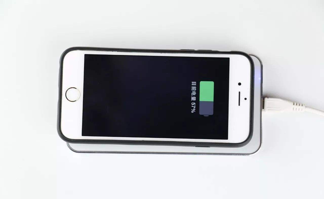 深圳苹果手机维修点提醒：明年苹果官方换电池就涨价了