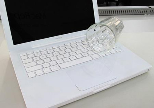 重庆哪里能处理苹果笔记本键盘进水？